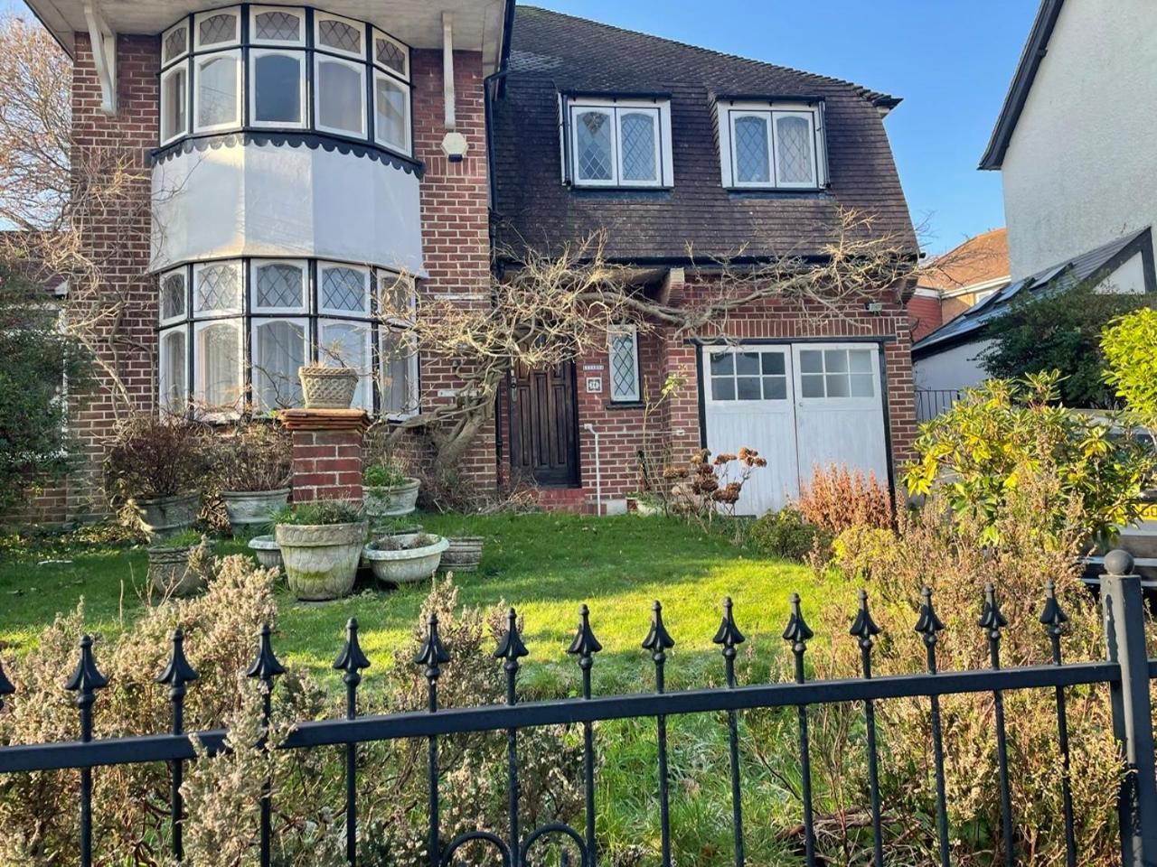 Livadia House At St Leonards On Sea Bed & Breakfast Exterior photo